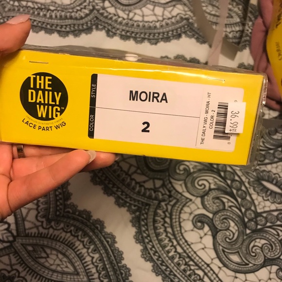 Outre Moira Wig in 2 - Picture 4 of 5